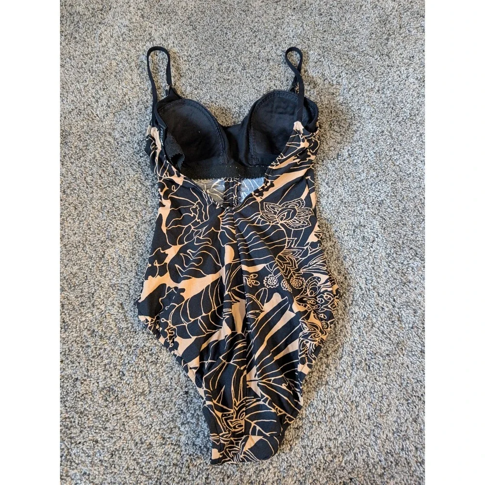 DKNY Swimwear Womens One Piece‎ Swimsuit Tan Black Tropical Floral Ruched Size 8 - Picture 2 of 4